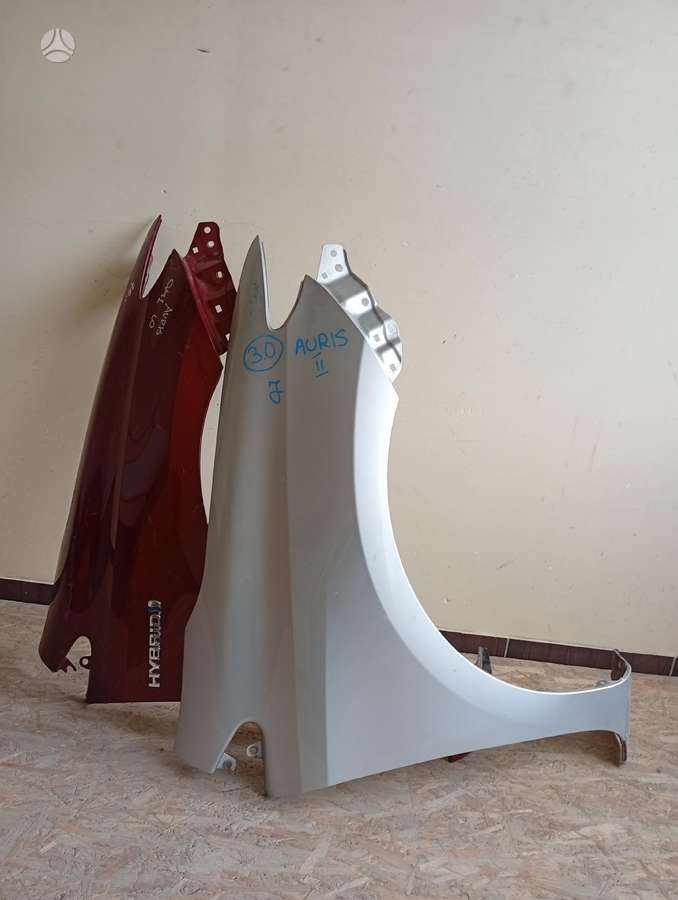 Toyota Auris body parts