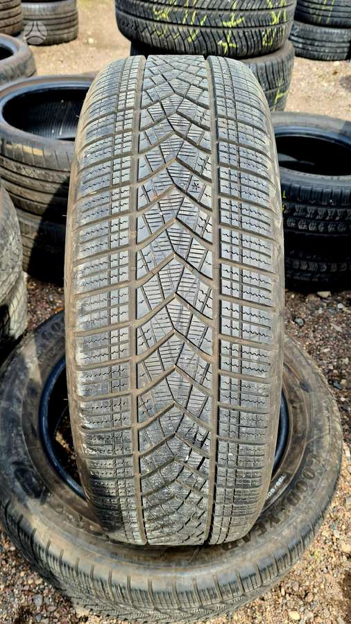 Goodyear, winter 235/60 R20