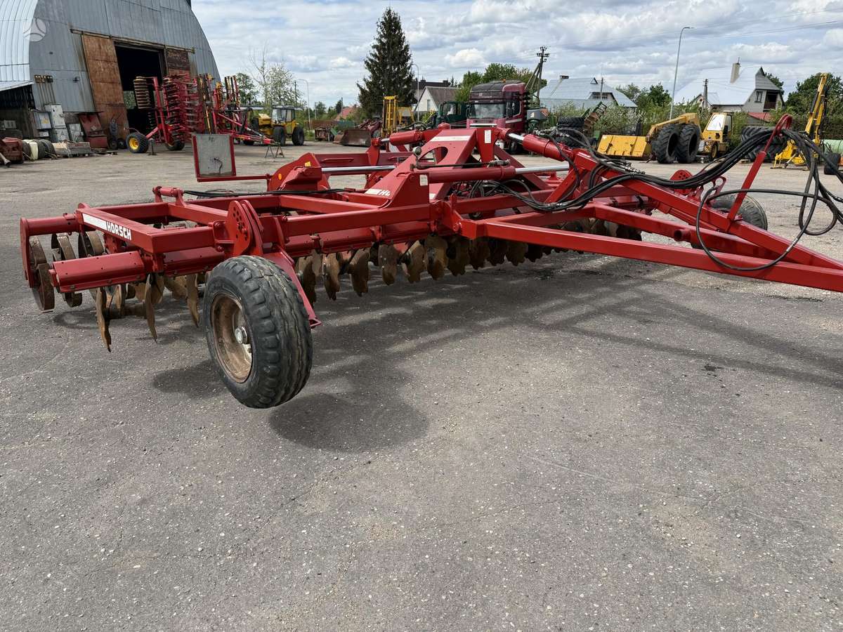 Horsch Joker 6RT, scrapers, scrubbers