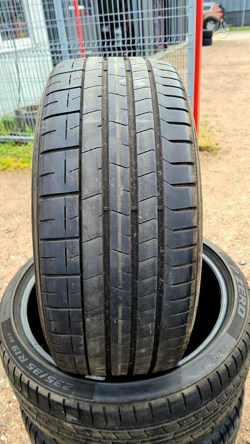 Pirelli, летние 235/35 R19