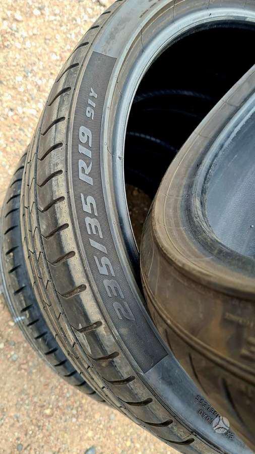 Pirelli, summer 235/35 R19
