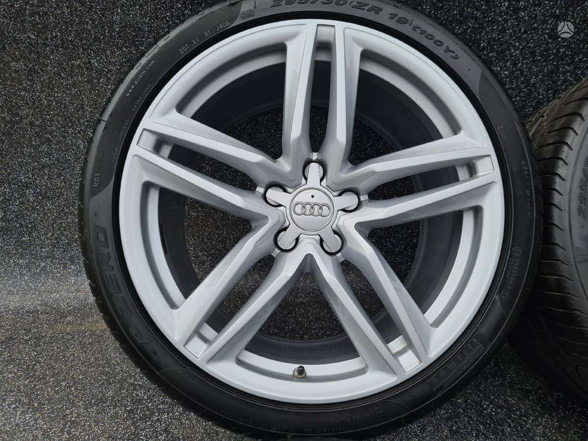 Audi ORIGINAL R8 + PADANGOS, легкосплавные , R19