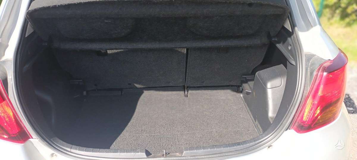 Toyota Yaris - 6