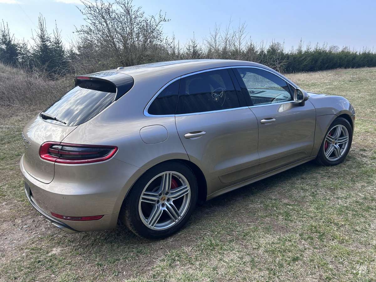 Porsche Macan for parts