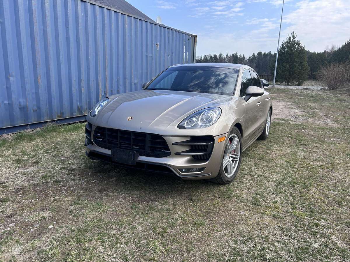 Porsche Macan for parts