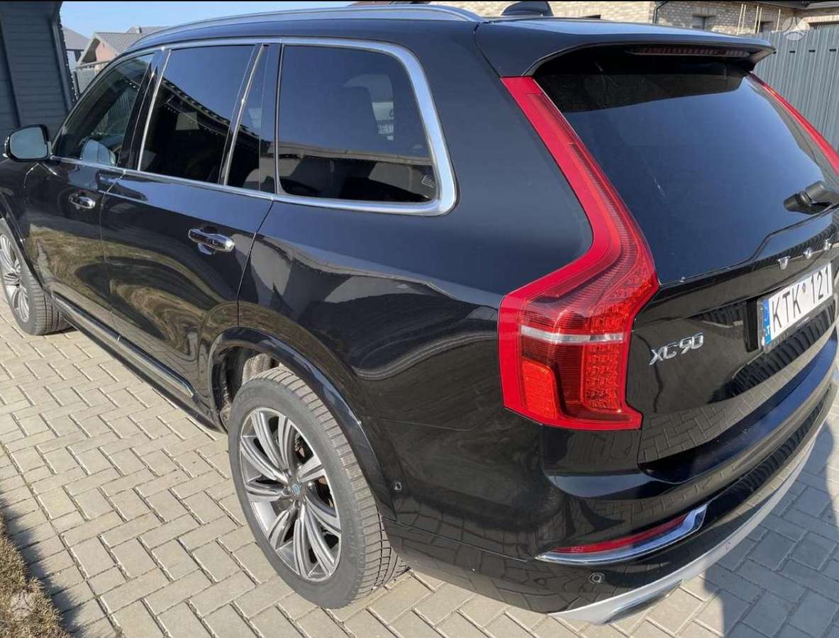 Volvo XC90 - 5