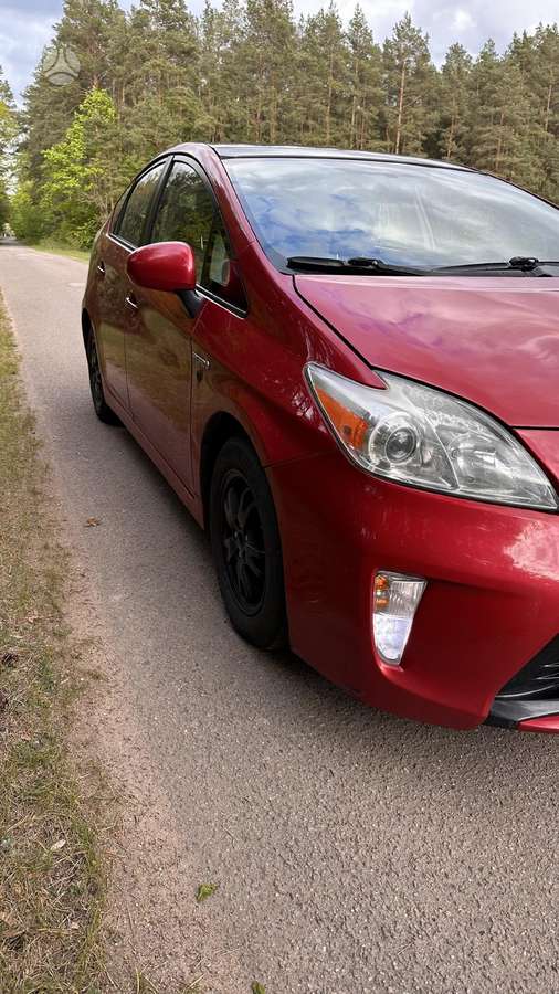 Toyota Prius - 3