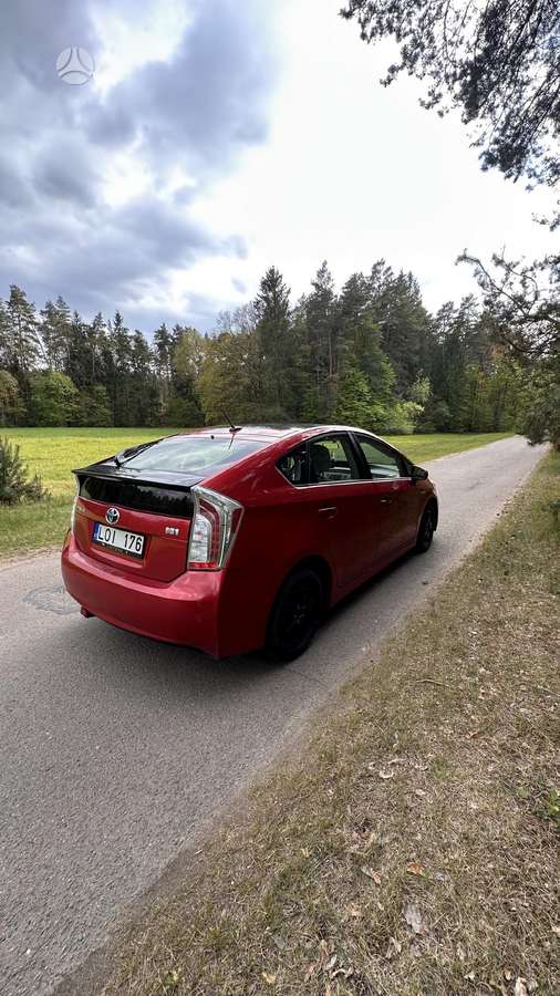 Toyota Prius - 10