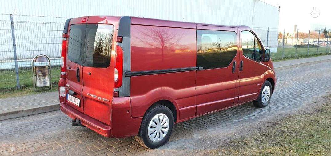 Opel Vivaro по частям