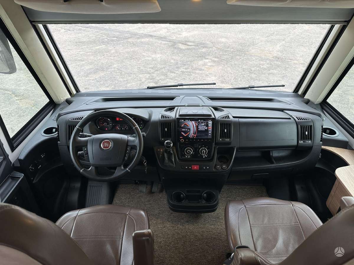 Weinsberg 650MEG, туристическиe автомобили