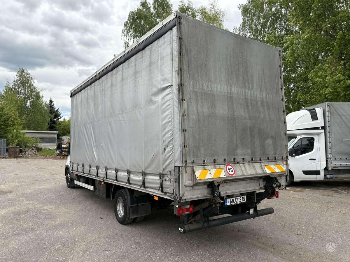 Iveco Daily, бортовые с тентом