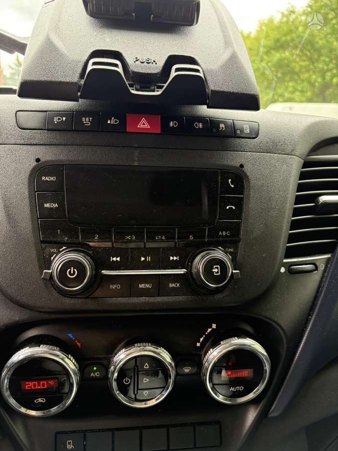 Iveco Daily, бортовые с тентом
