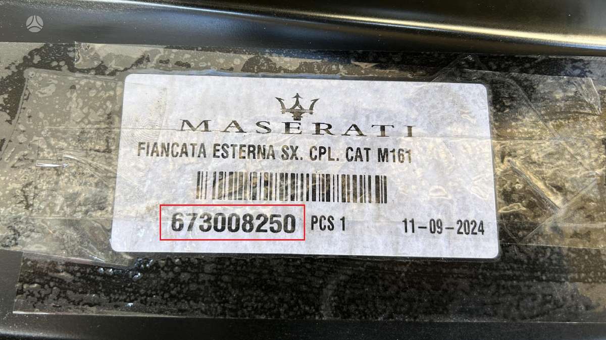 Maserati Levante, 673008250, Cen26098