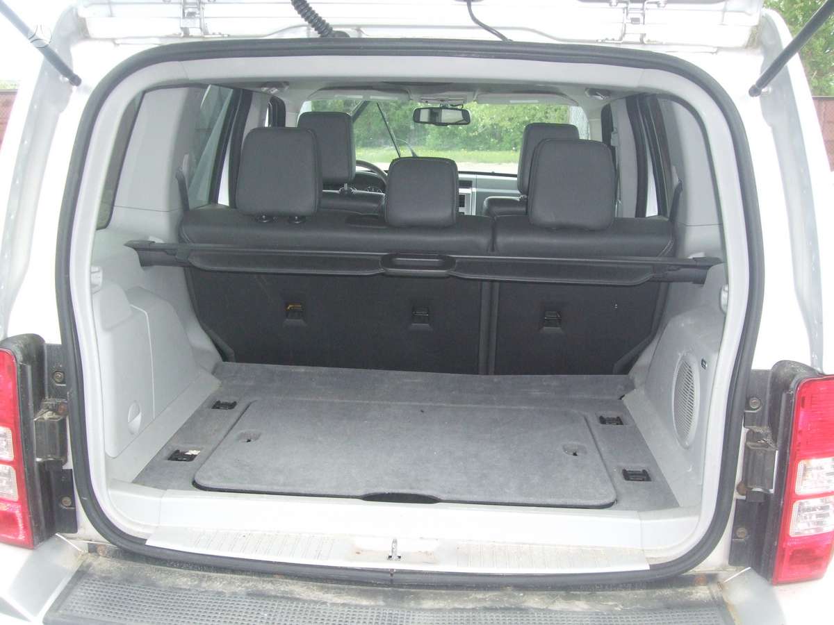 Jeep Cherokee dalimis