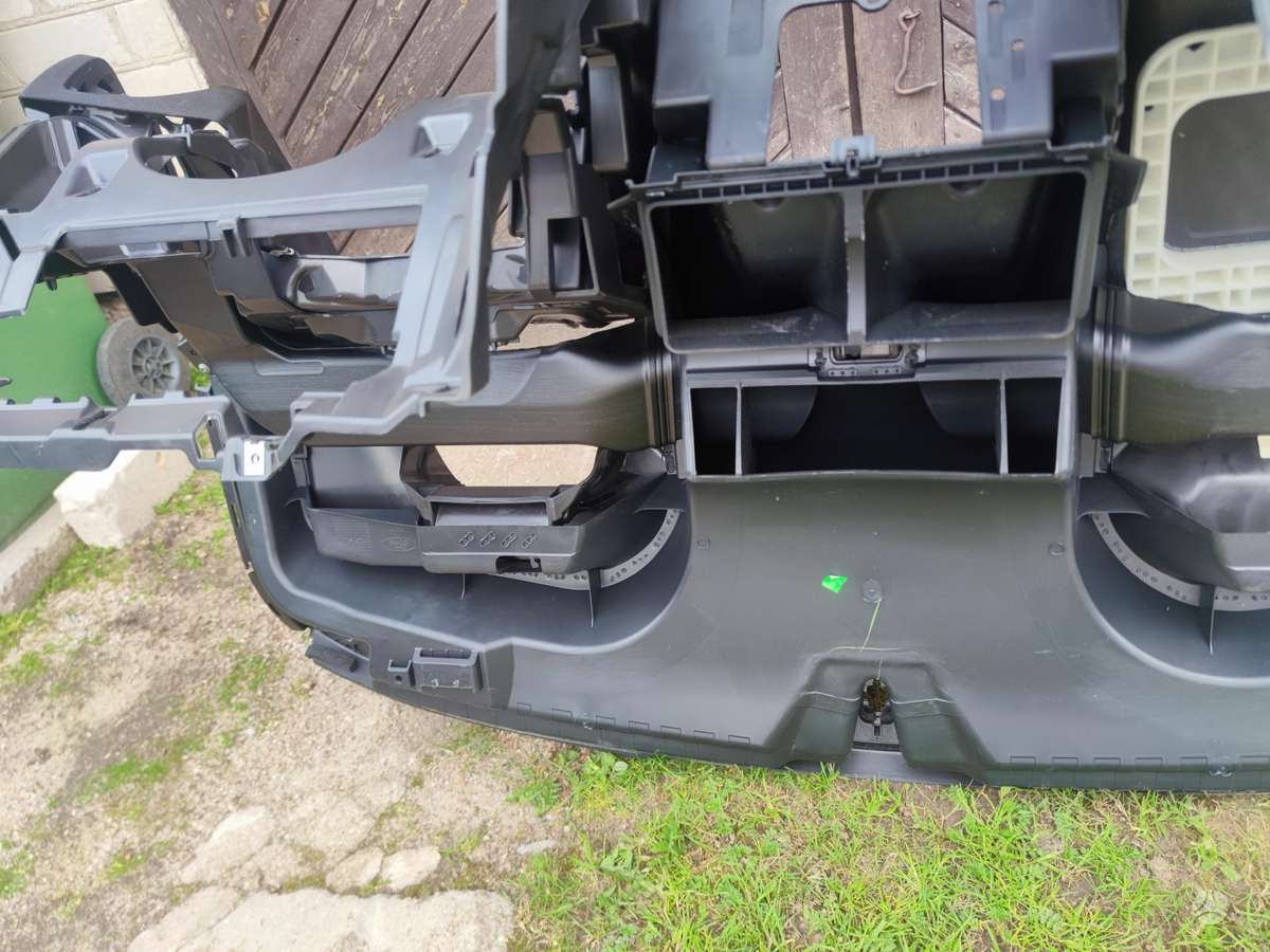 Ford Transit Connect panelė