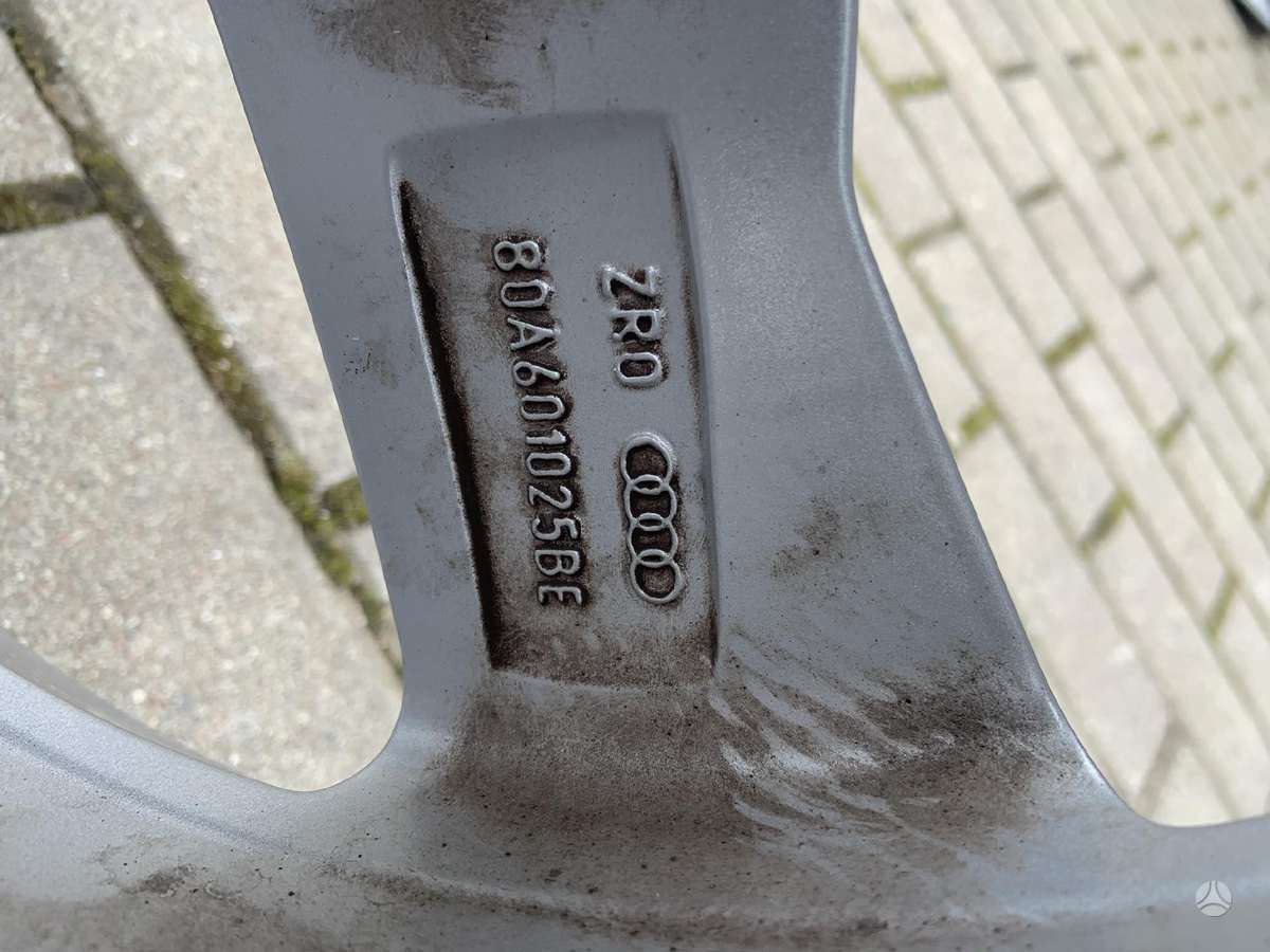 Audi 80A601025BE, lengvojo lydinio, R18