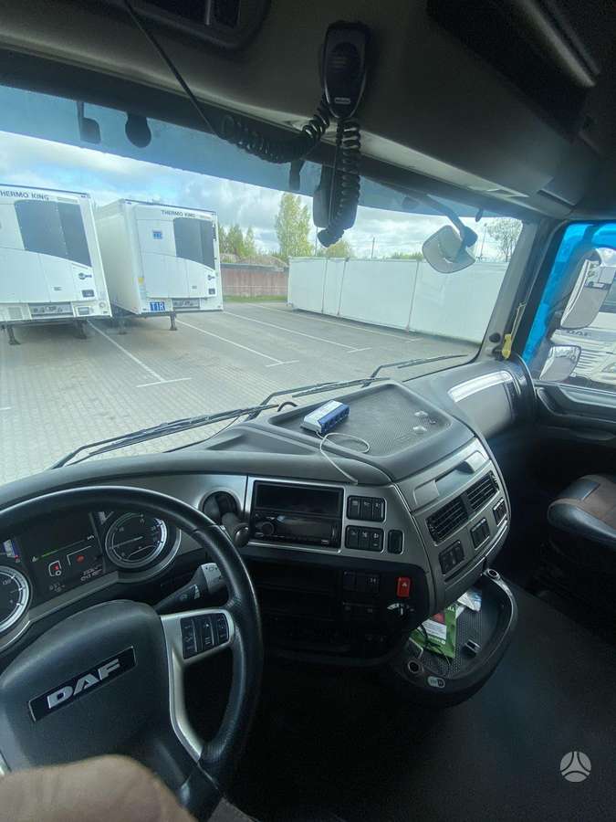 DAF XF, double sleeper