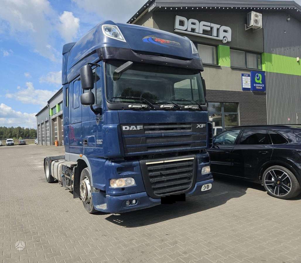 DAF FT XF105, vilkikai