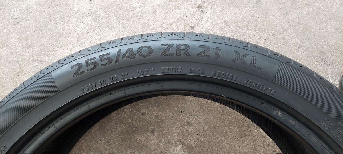 Continental, vasaras 255/40 R21