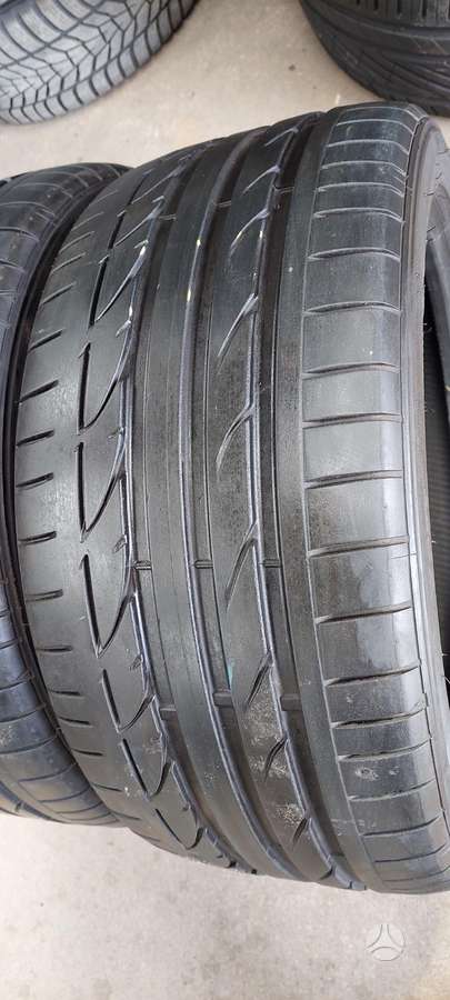 Bridgestone, vasaras 255/40 R18