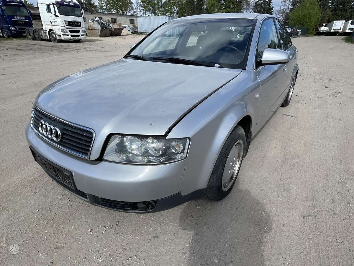 Audi A4 dalimis