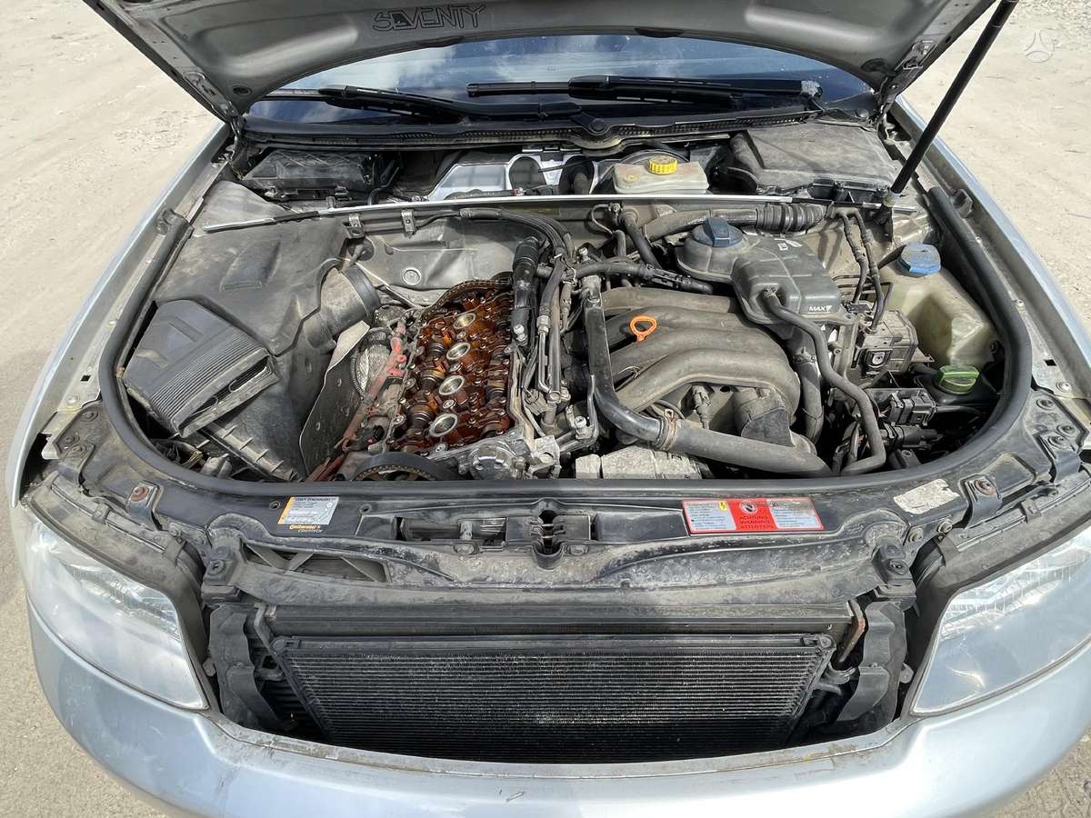 Audi A4 по частям