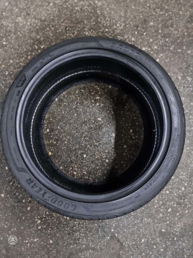 Goodyear, vasarinės 295/35 R21