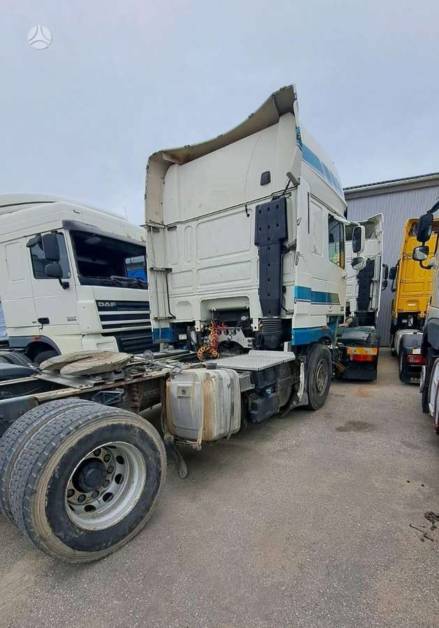 DAF FT XF105, vilcējs