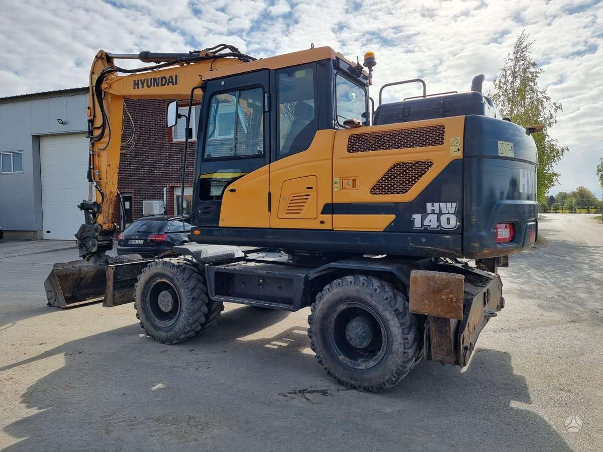 Hyundai HW 140, ekskavatoriai