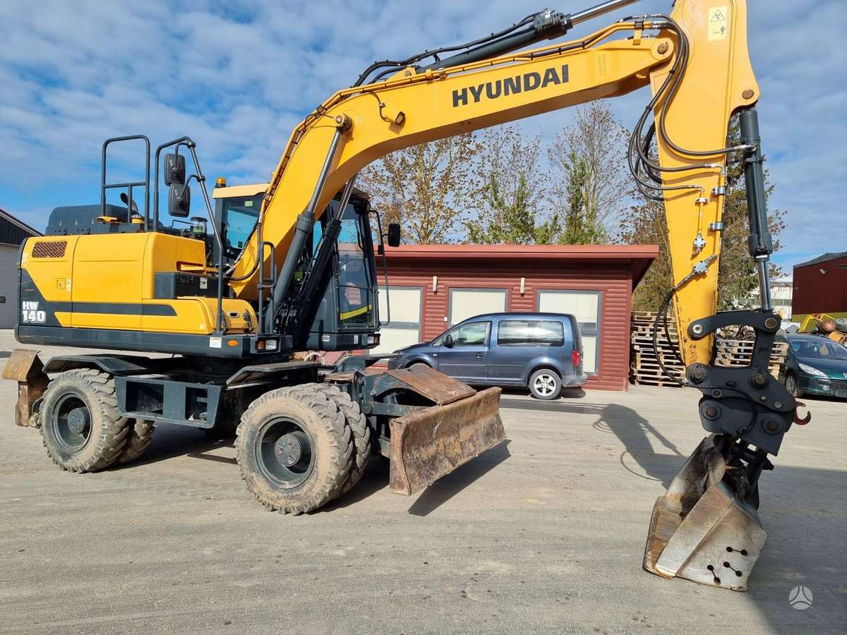 Hyundai HW 140, ekskavatoriai