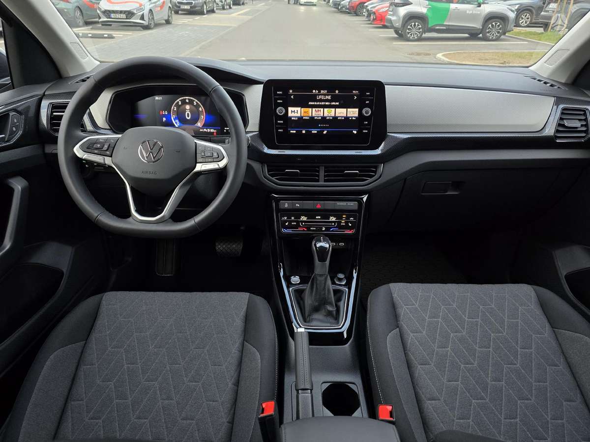 Volkswagen T-Cross, off-road / crossover