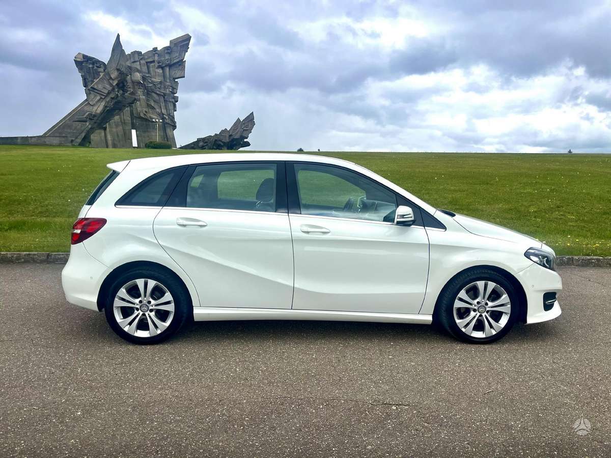 Mercedes-Benz B200, 2.0 l., Минивэн
