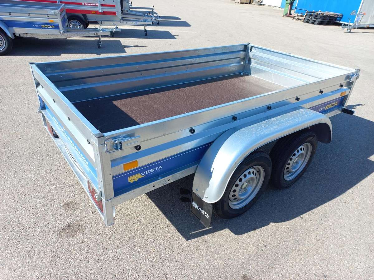 Vesta L25DA, passenger car trailers