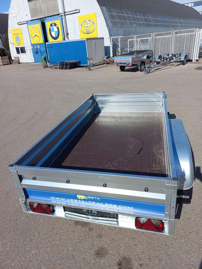 Vesta L25DA, passenger car trailers