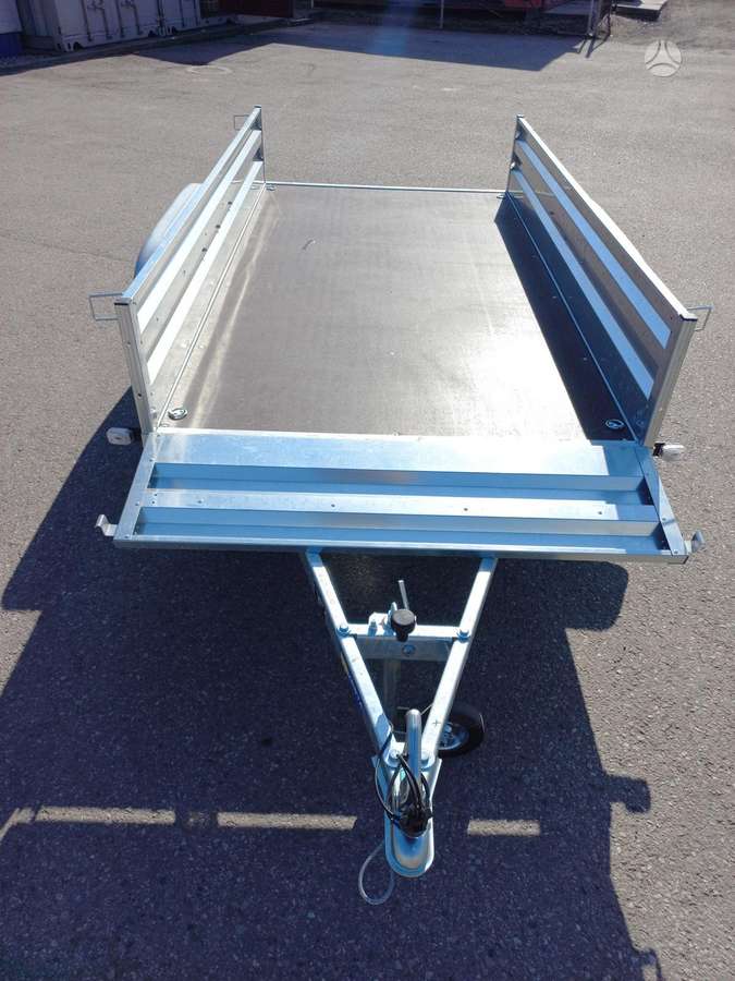Vesta L25DA, passenger car trailers
