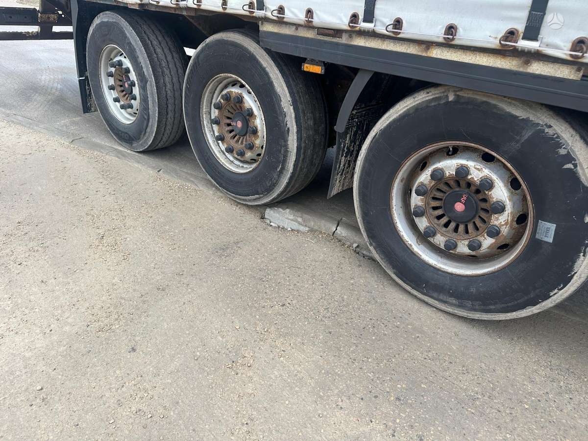 Krone SAF DISC, užuolaidinės / tentinės
