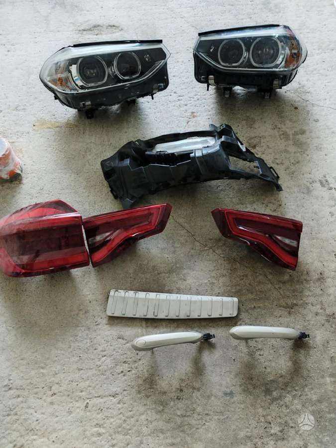 BMW X3 lights