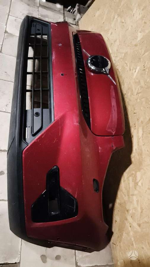 Volvo XC40 kėbulo dalys