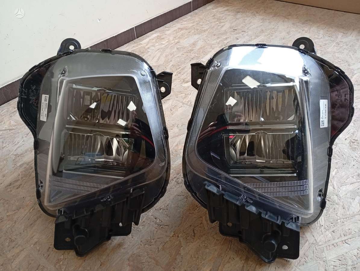 Hyundai Tucson bumpers, lights
