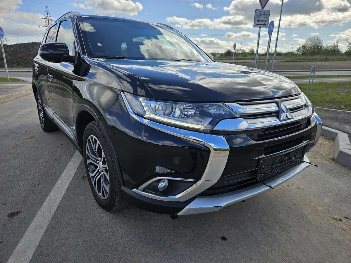 Mitsubishi Outlander, 2.3 l., off-road / crossover