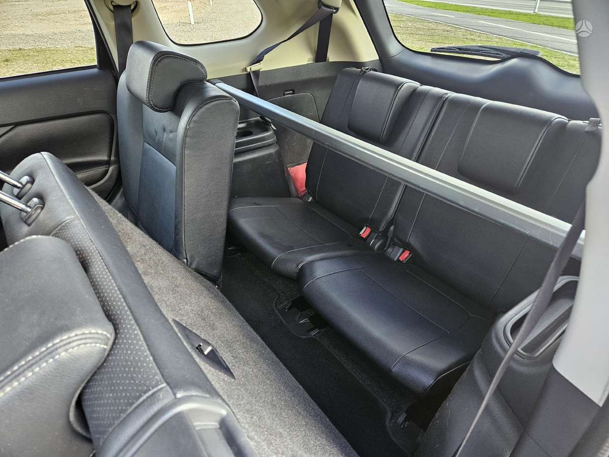 Mitsubishi Outlander, 2.3 l., off-road / crossover