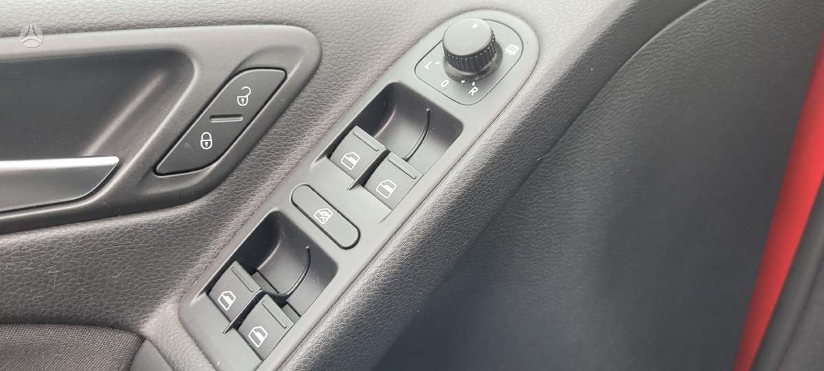 Volkswagen Golf, 1.2 l., Хэтчбек