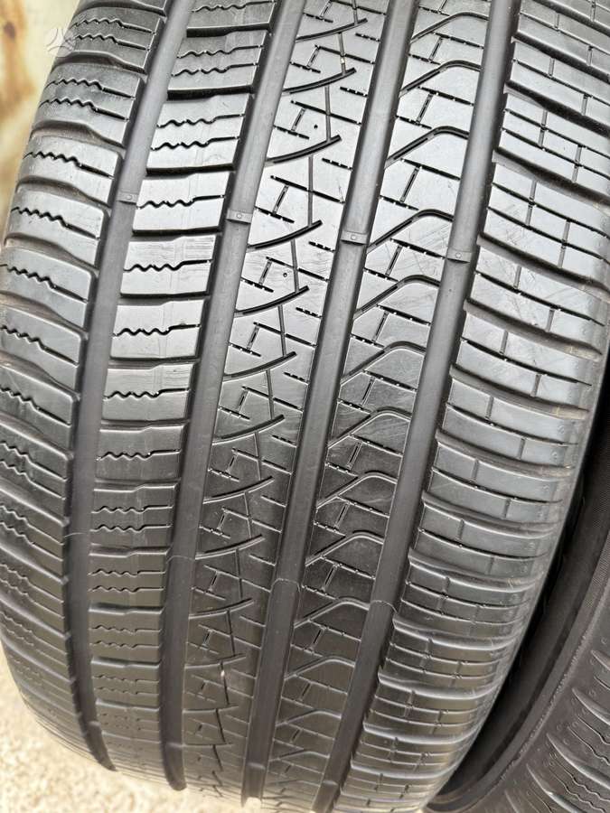 Pirelli Scorpion zero/Mo, всесезонные 275/50 R20