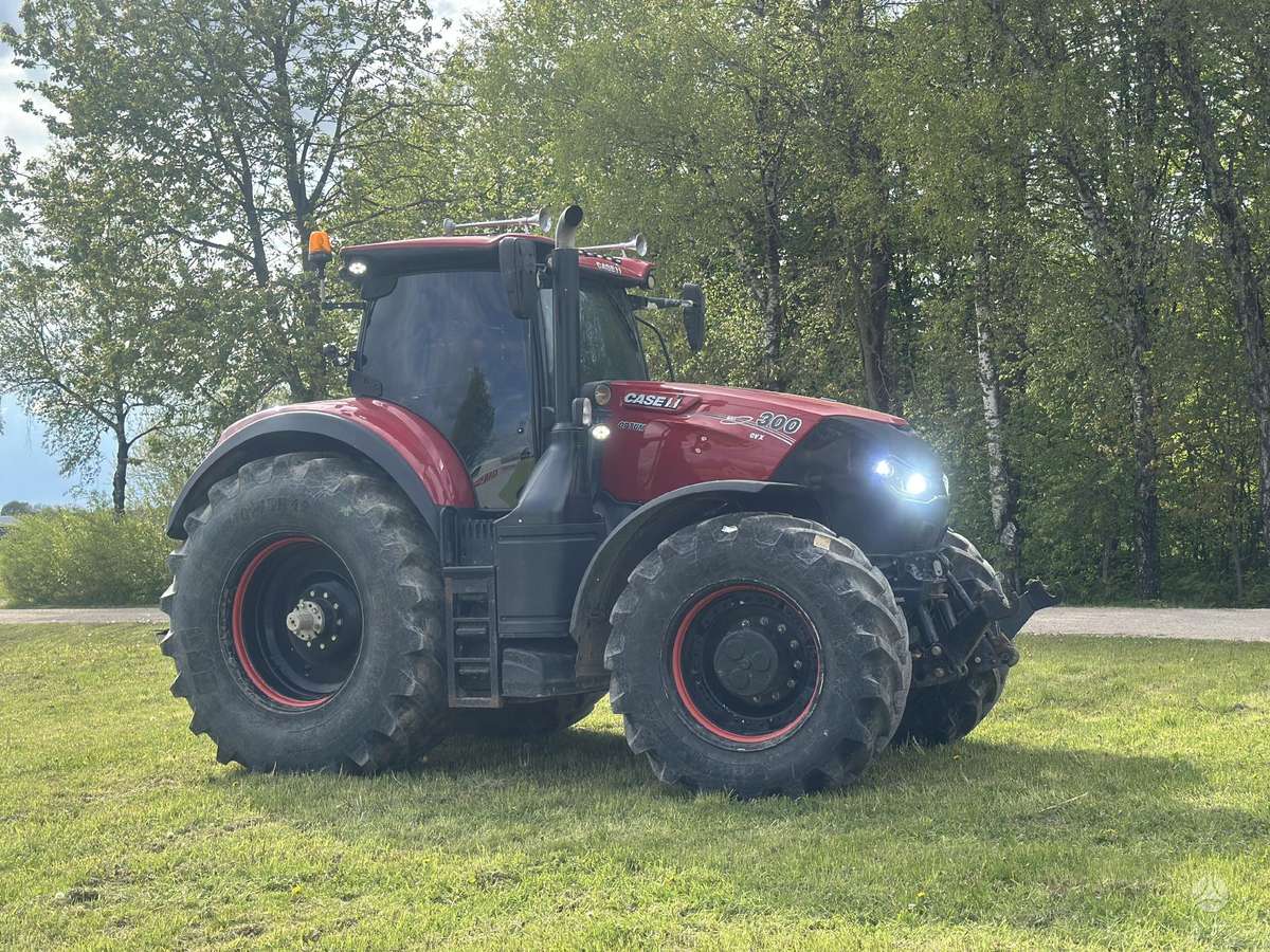 Case-IH Optum 300 CVX, tractors