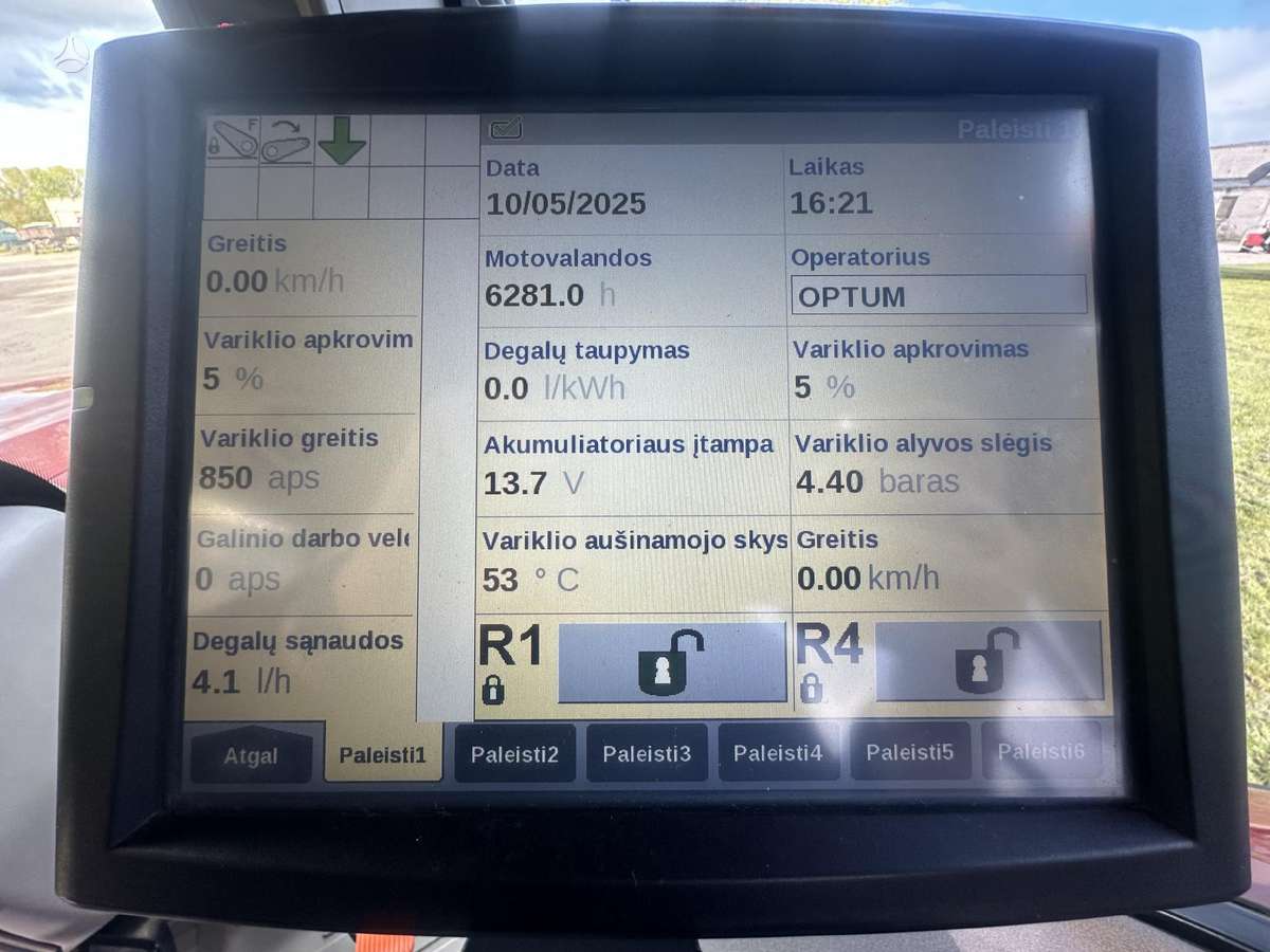 Case-IH Optum 300 CVX, tractors