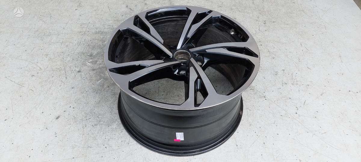 Audi e-tron GT, 4J3601025AM, Cen15395