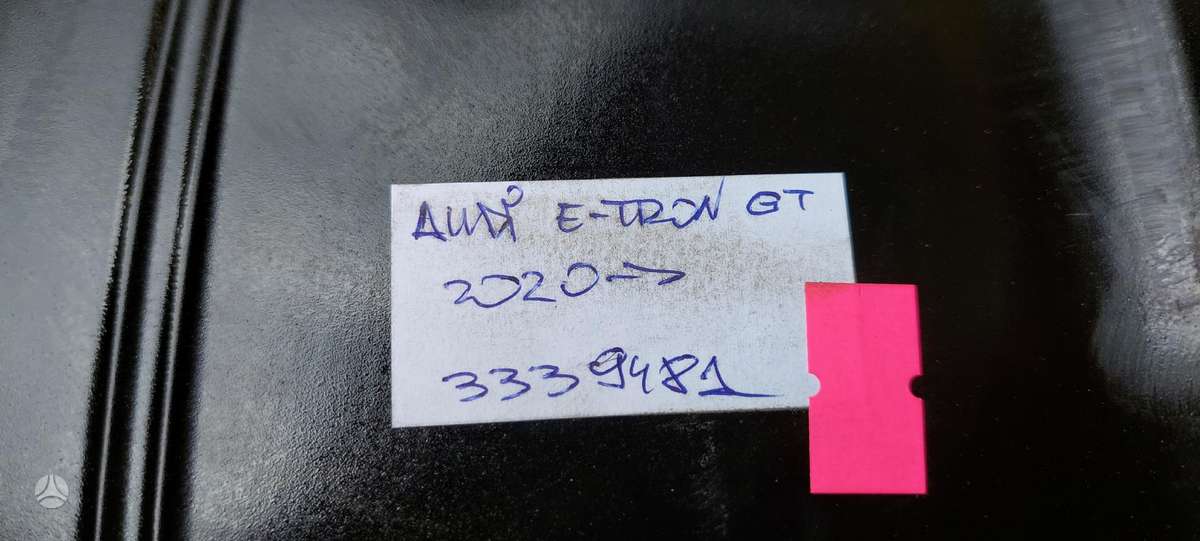 Audi e-tron GT, 4J3601025AM, Cen15395