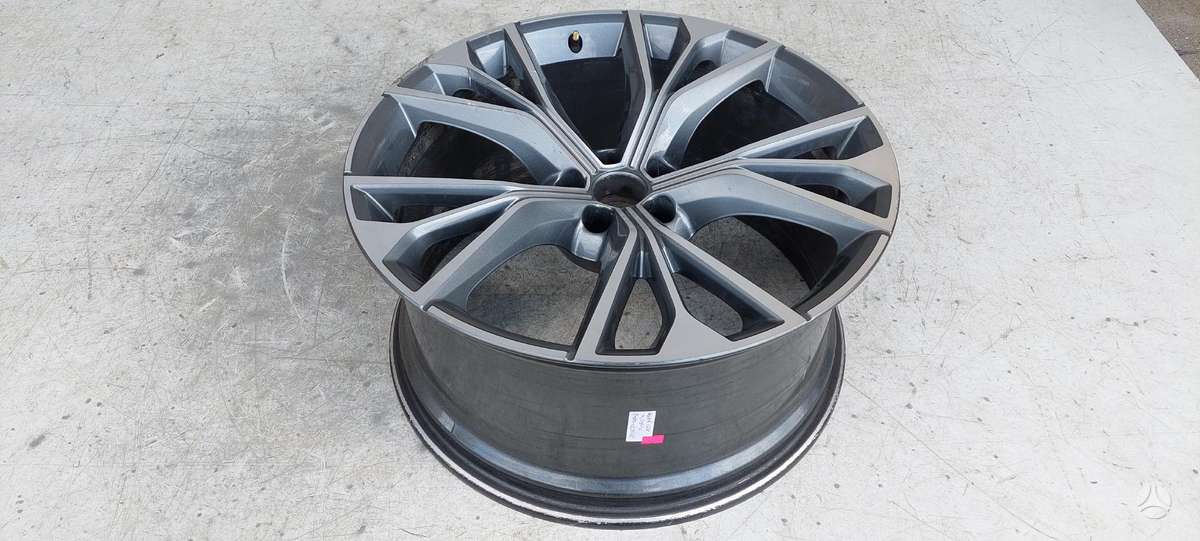 Audi Q8, 4M8601025S, Cen15403
