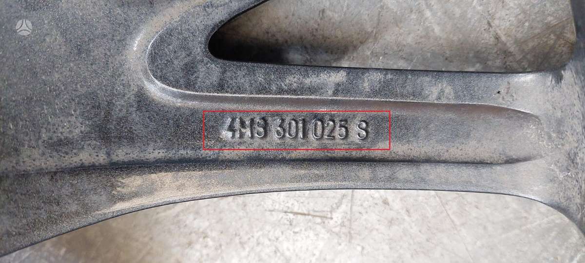 Audi Q8, 4M8601025S, Cen15403