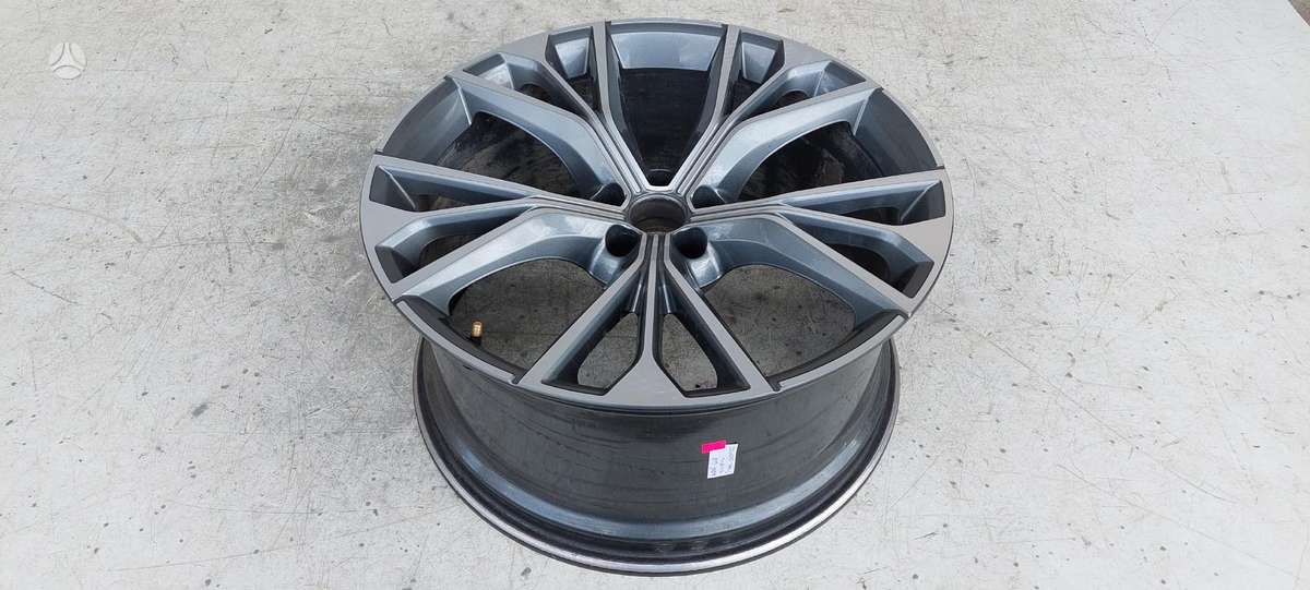 Audi Q8, 4M8601025S, Cen15449
